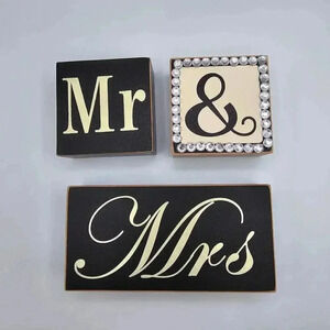 Mr & Mrs Black White Faux Wood Wedding Anniversary Bridal Home Decor‎ Signs